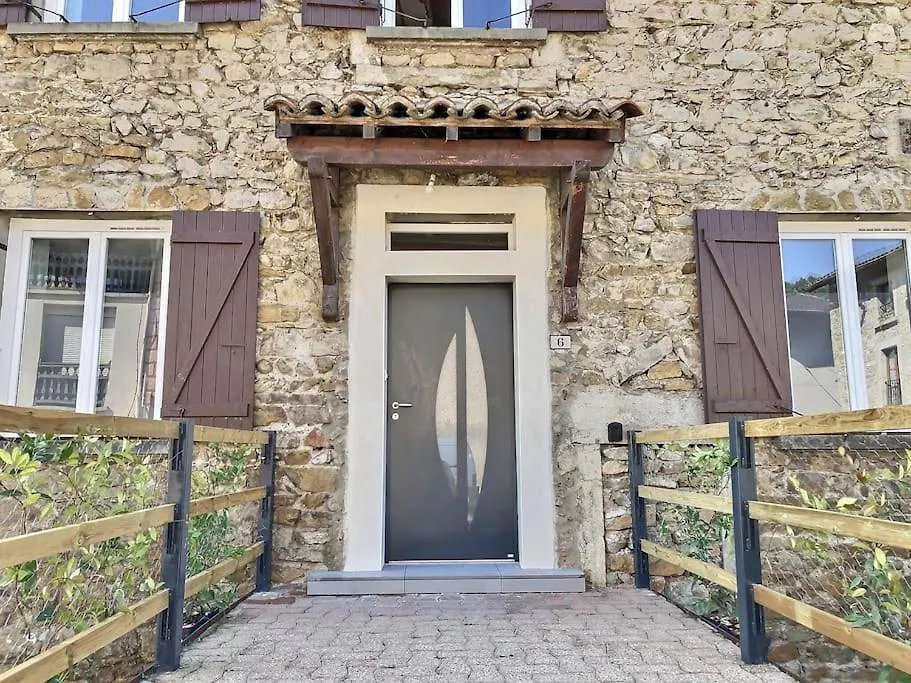 Дом отдыха Charmante Maison De Village Vaux-en-Bugey
